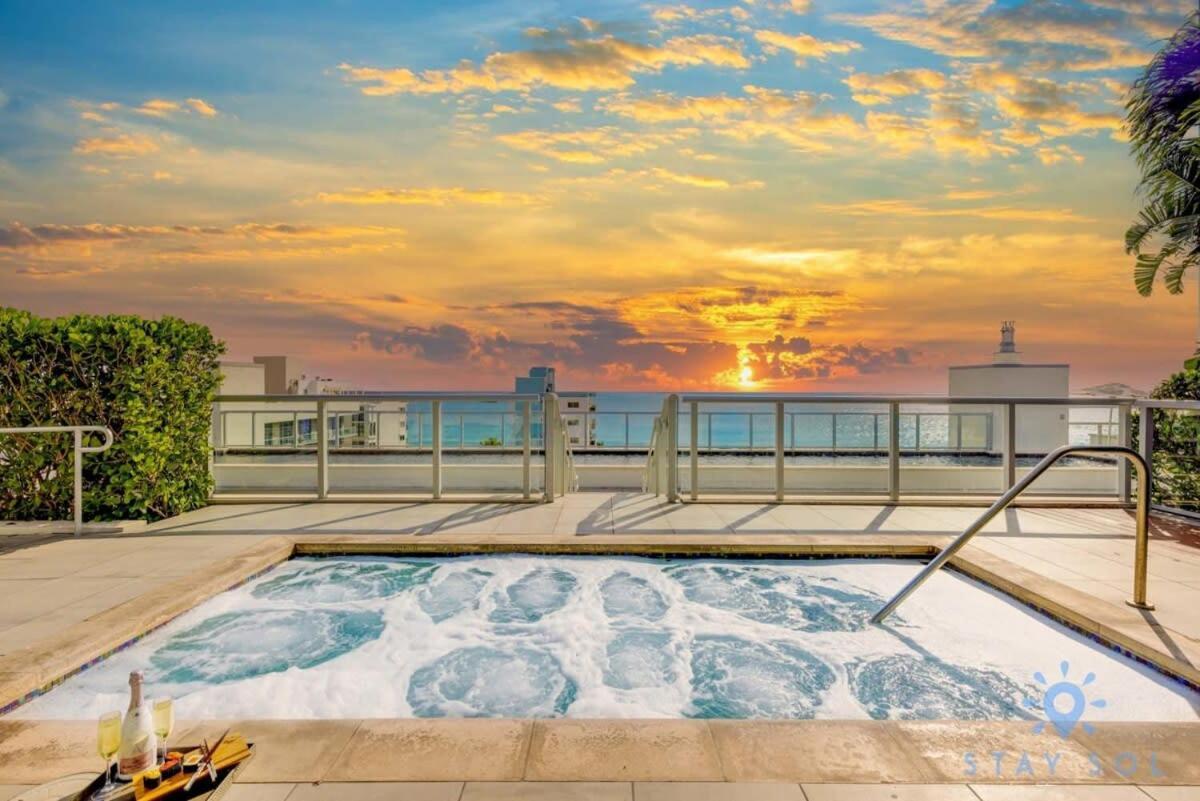 Beachfront Resort - Hot Tub & Pool- Near Beach هوليوود المظهر الخارجي الصورة