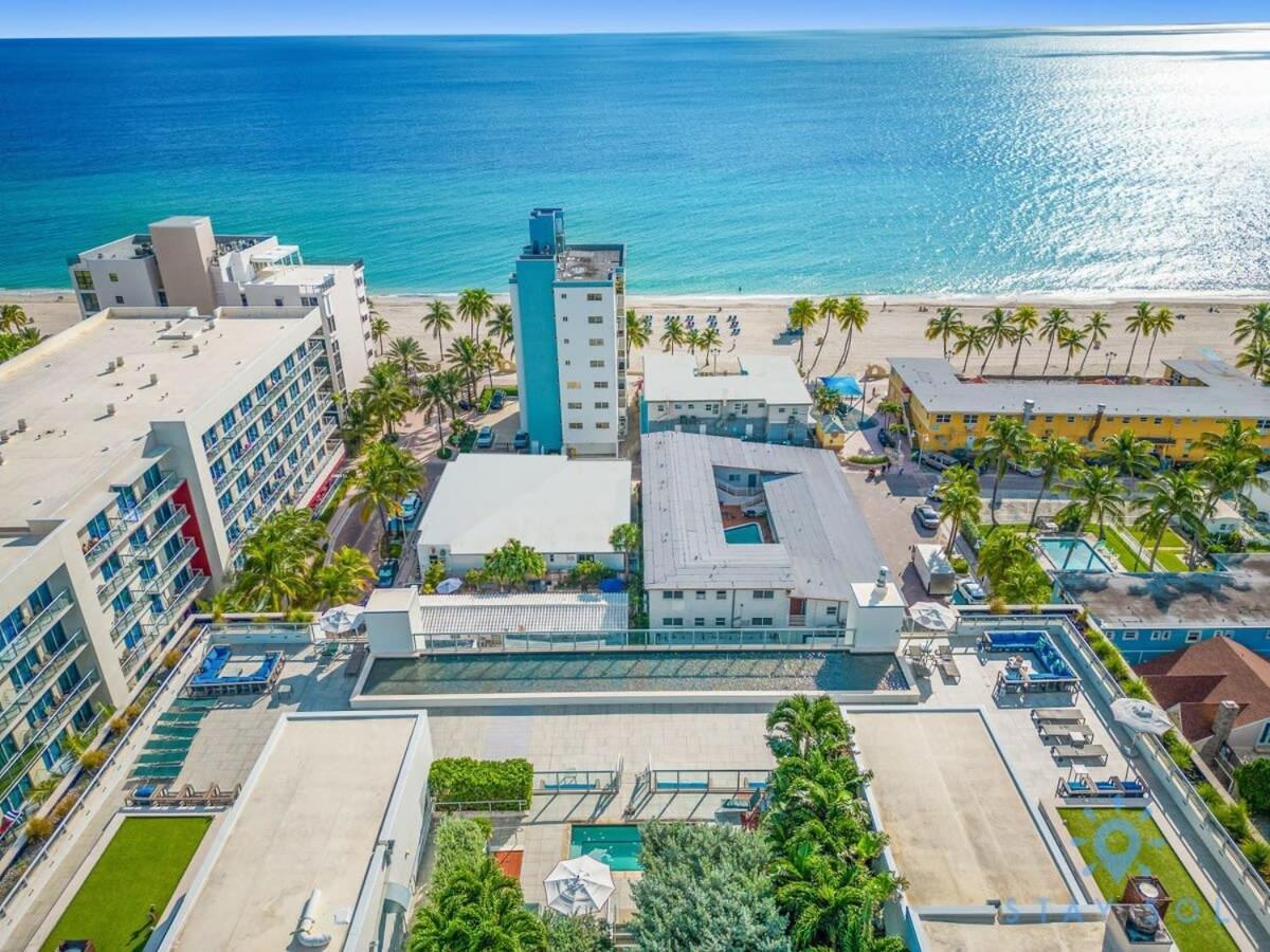 Beachfront Resort - Hot Tub & Pool- Near Beach هوليوود المظهر الخارجي الصورة