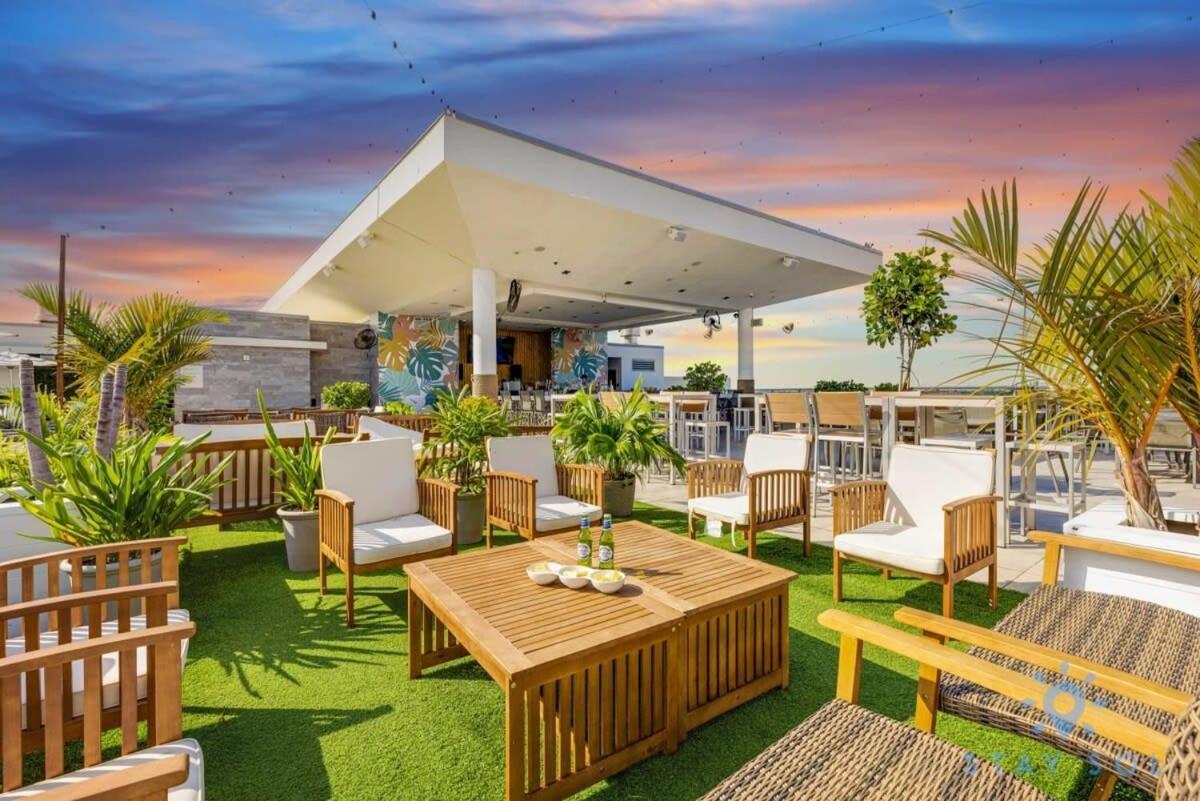 Beachfront Resort - Hot Tub & Pool- Near Beach هوليوود المظهر الخارجي الصورة