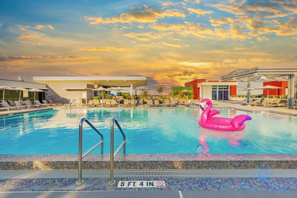 Beachfront Resort - Hot Tub & Pool- Near Beach هوليوود المظهر الخارجي الصورة